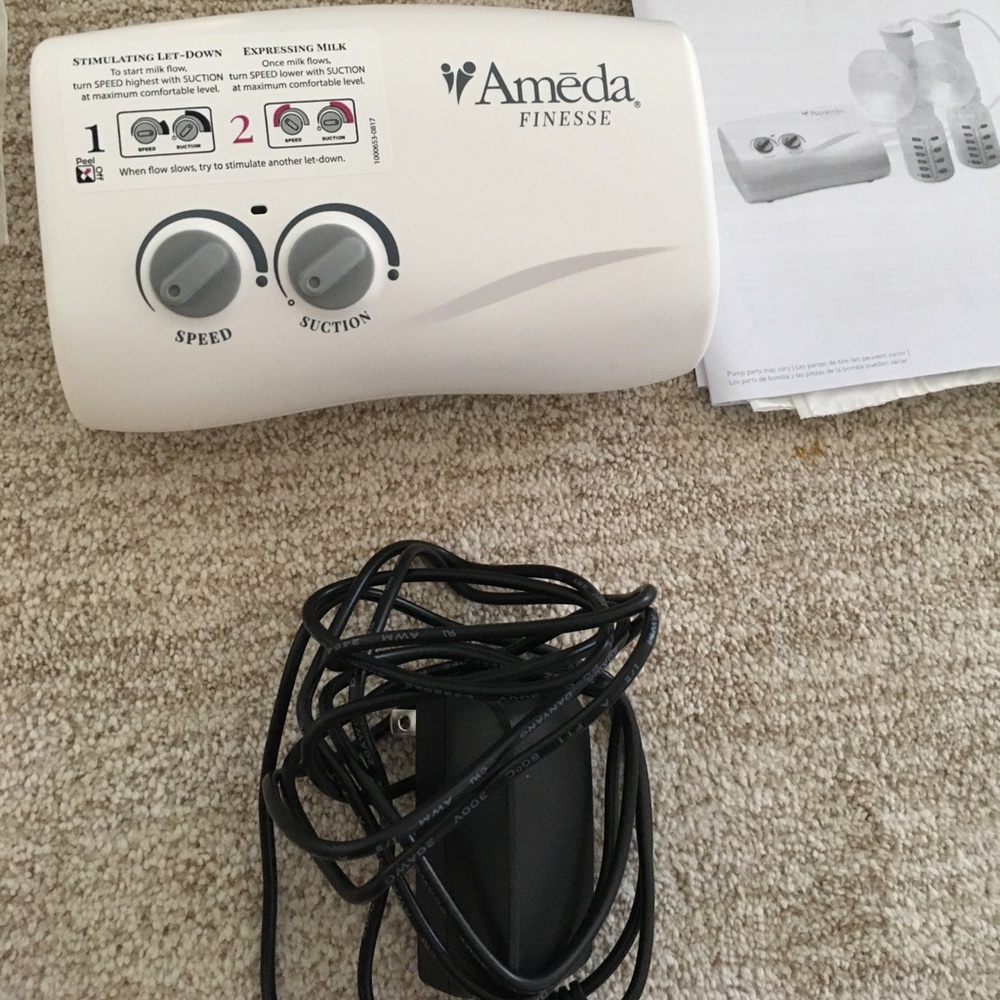 Ameda Finesse double electric pump